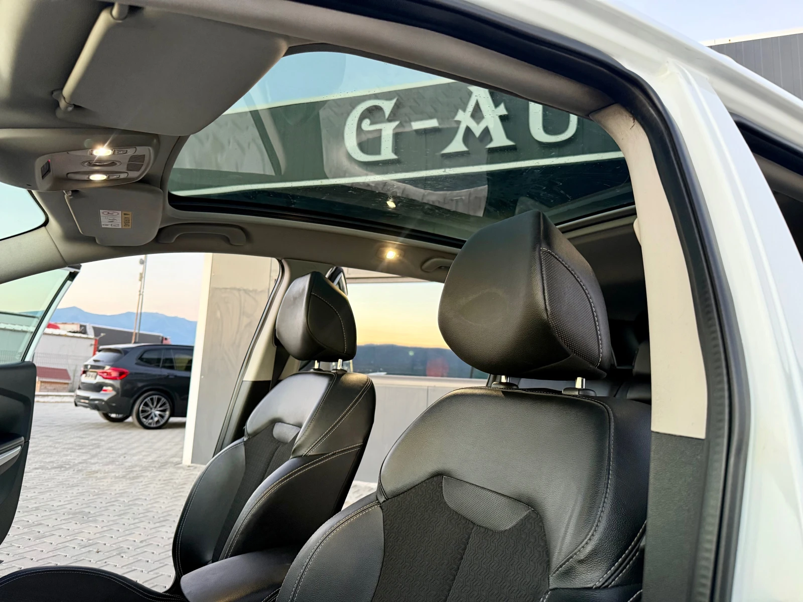 Renault Kadjar 1.5dci СОБСТВЕН ЛИЗИНГ !!!, снимка 10 - Автомобили и джипове - 55468881
