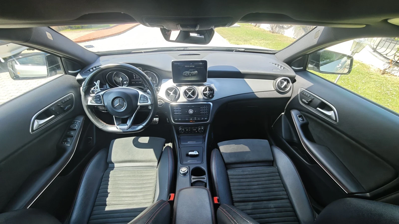 Mercedes-Benz GLA 250 AMG 45 FACELIFT 2020 4matic, снимка 11 - Автомобили и джипове - 55777293