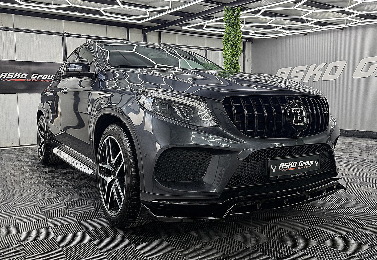 Mercedes-Benz GLE 350 KUPE/BRABUS/2xTV/Keyless/СОБСТВЕН ЛИЗИНГ, снимка 3 - Автомобили и джипове - 55836508