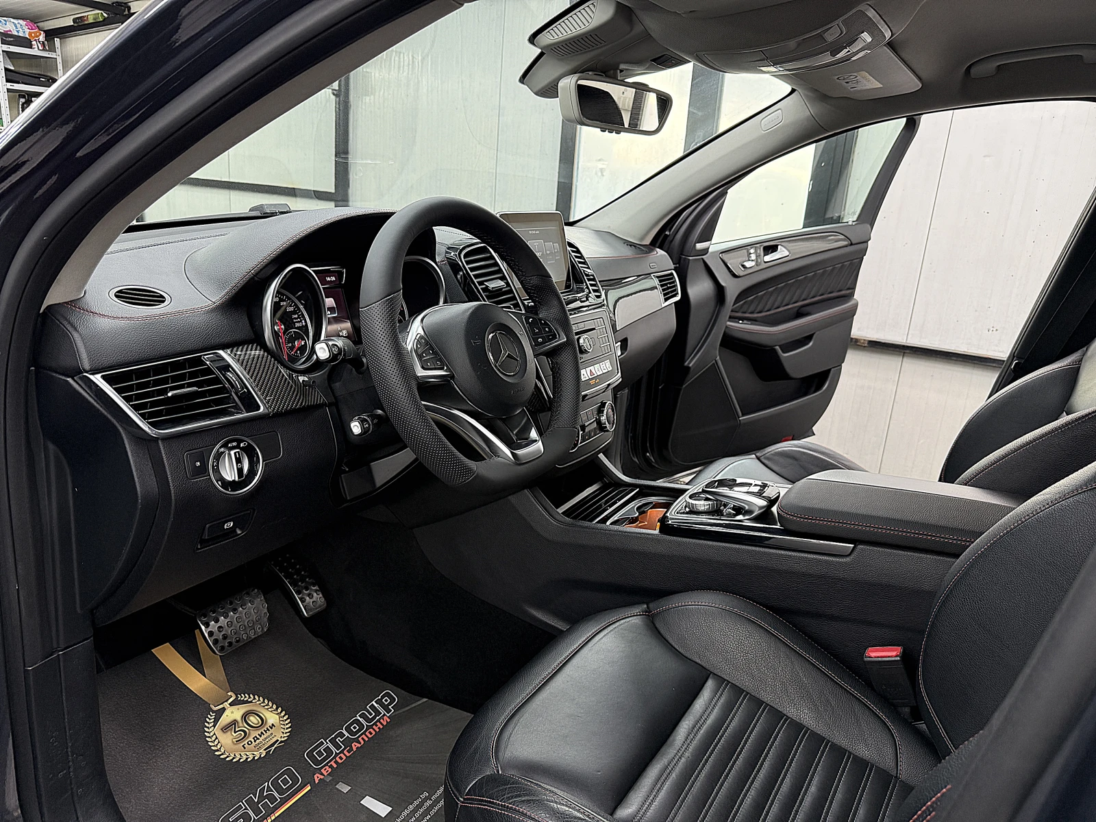 Mercedes-Benz GLE 350 KUPE/BRABUS/2xTV/Keyless/СОБСТВЕН ЛИЗИНГ, снимка 13 - Автомобили и джипове - 55836508