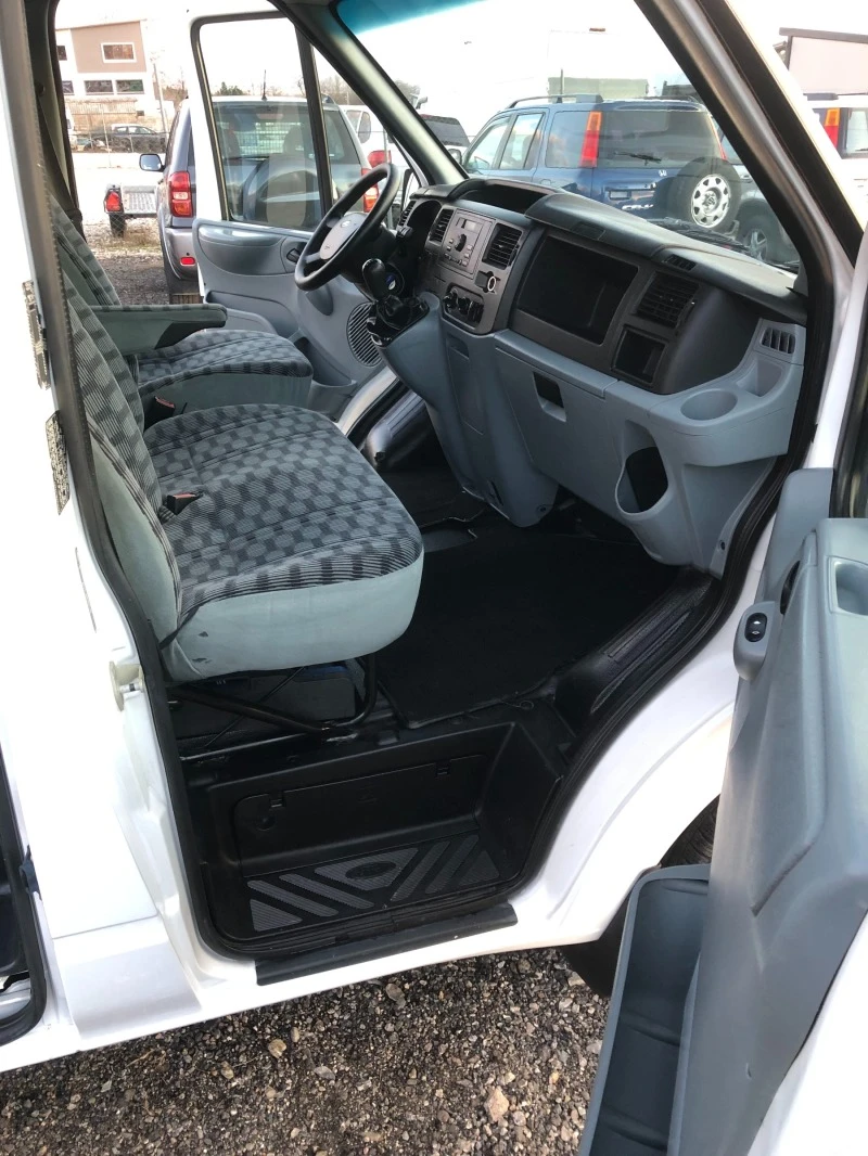 Ford Transit 2.2 TDCI ITALIA, снимка 12 - Бусове и автобуси - 45750152