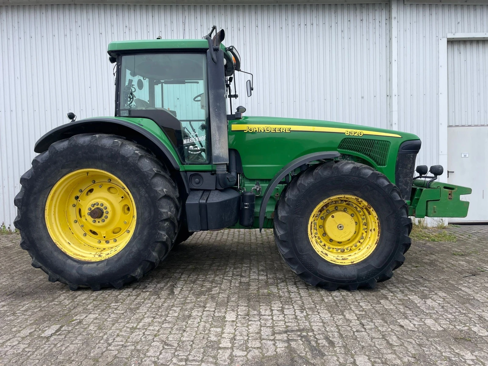 Трактор John Deere 8320 POWER SHIFT  - изображение 4
