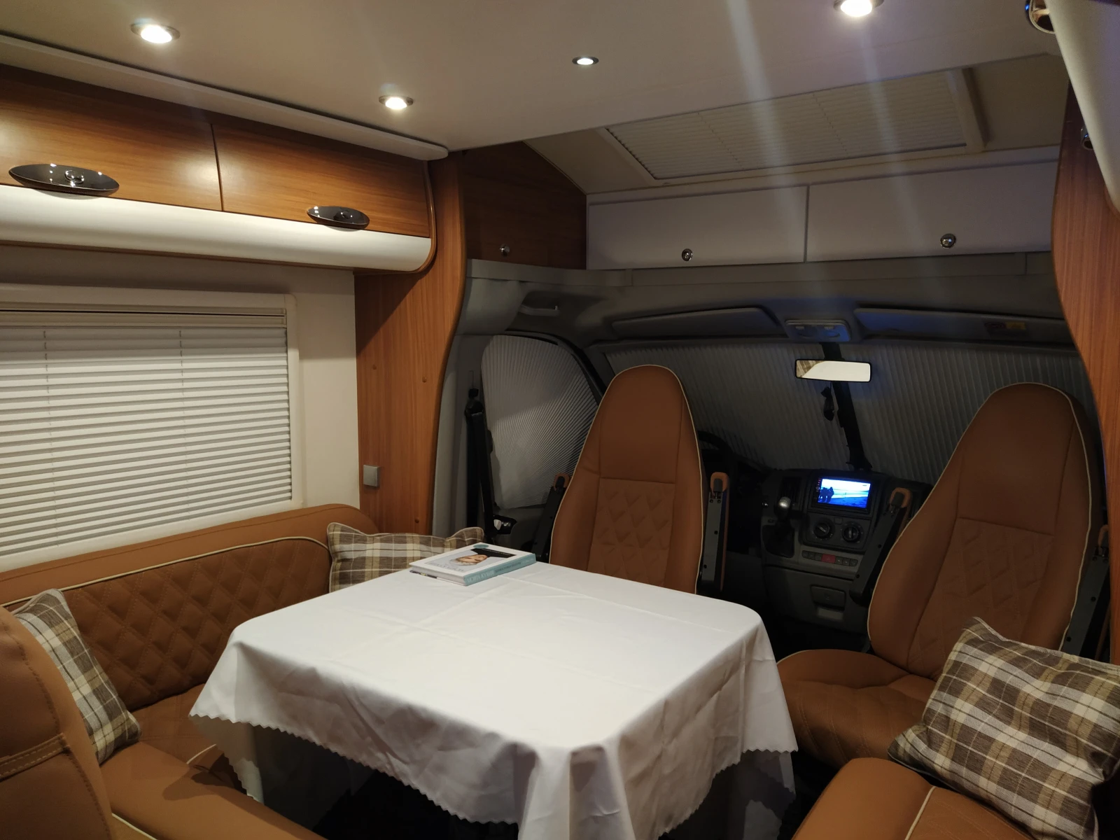 Кемпер Adria MATRIX, снимка 10 - Каравани и кемпери - 54487320