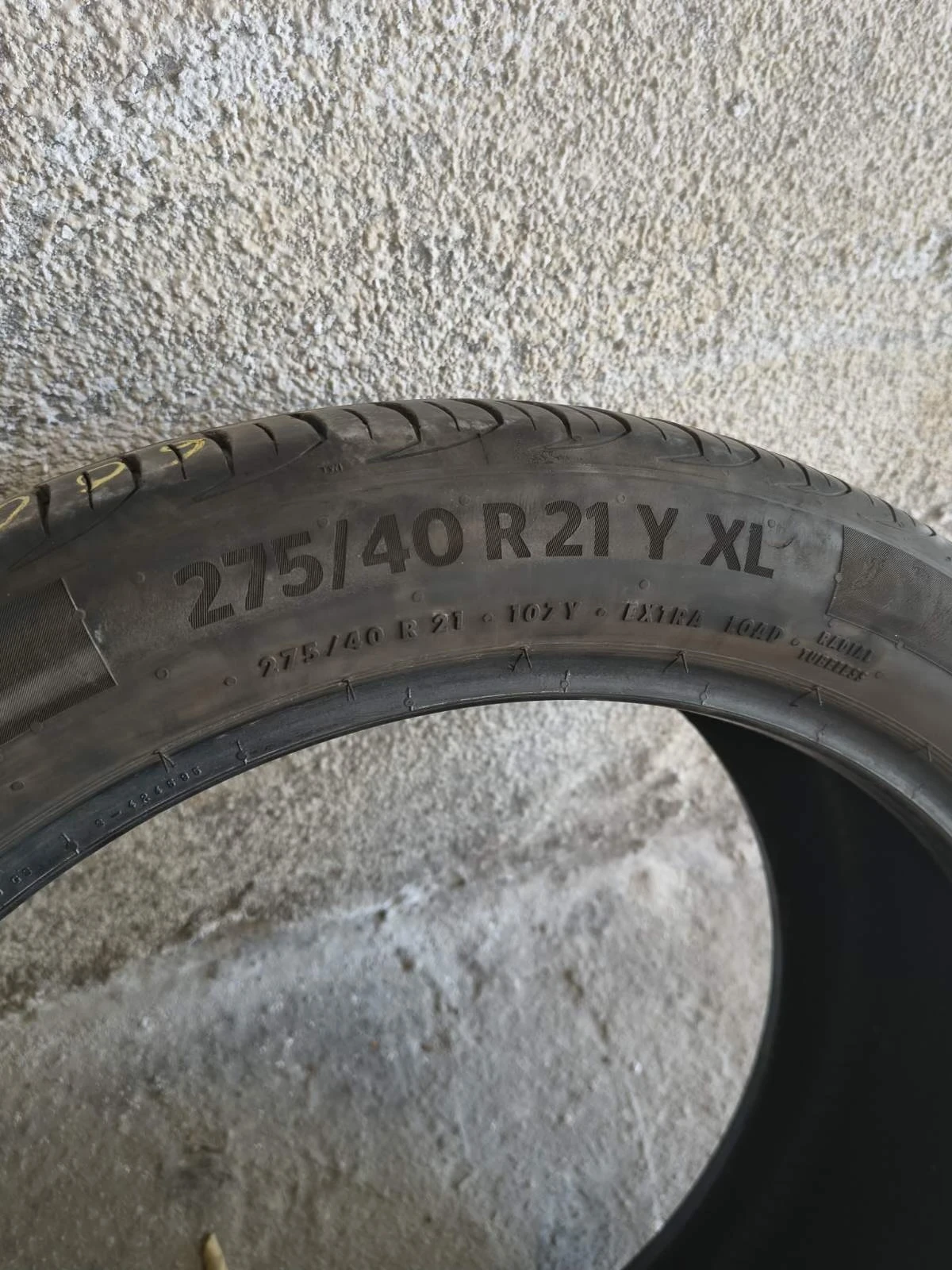 Гуми Летни 315/35R21, снимка 4 - Гуми и джанти - 55406467