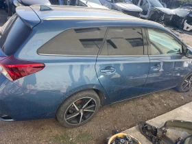     Toyota Auris 1.8HYBRID na 4asti