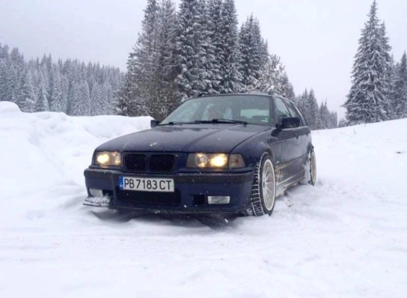 BMW 318, снимка 4 - Автомобили и джипове - 47396620