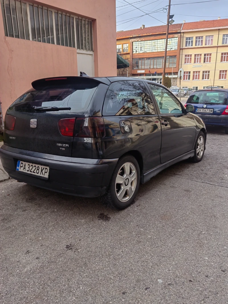 Seat Ibiza, снимка 4 - Автомобили и джипове - 48462659