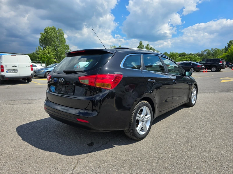 Kia Ceed 1.6 Швейцария, снимка 6 - Автомобили и джипове - 50481489