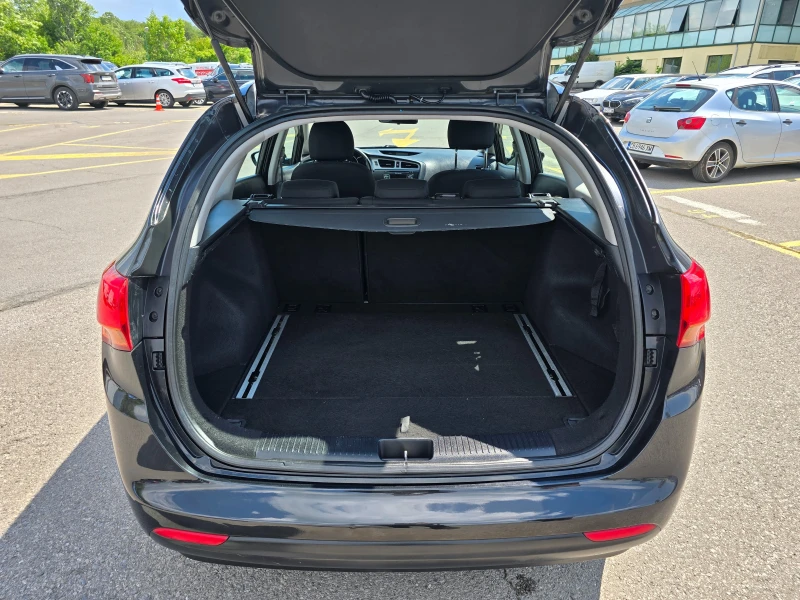 Kia Ceed 1.6 Швейцария, снимка 17 - Автомобили и джипове - 50481489