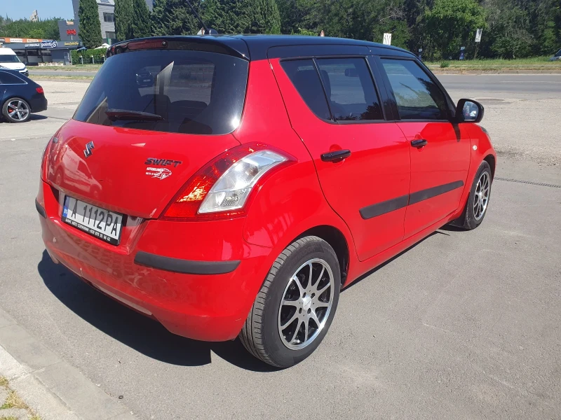 Suzuki Swift 1, 3 тди 75 к.с 4 цилиндъра, снимка 7 - Автомобили и джипове - 50546162