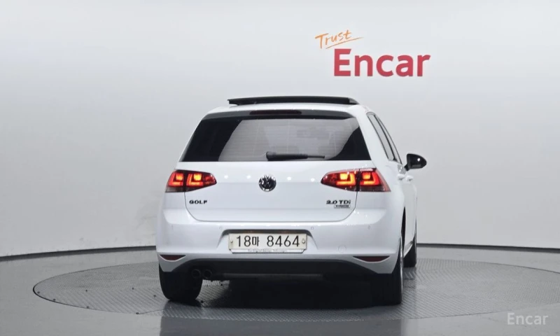 VW Golf, снимка 4 - Автомобили и джипове - 52699097