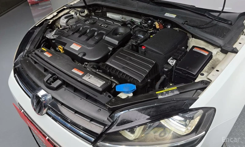 VW Golf, снимка 6 - Автомобили и джипове - 52699097