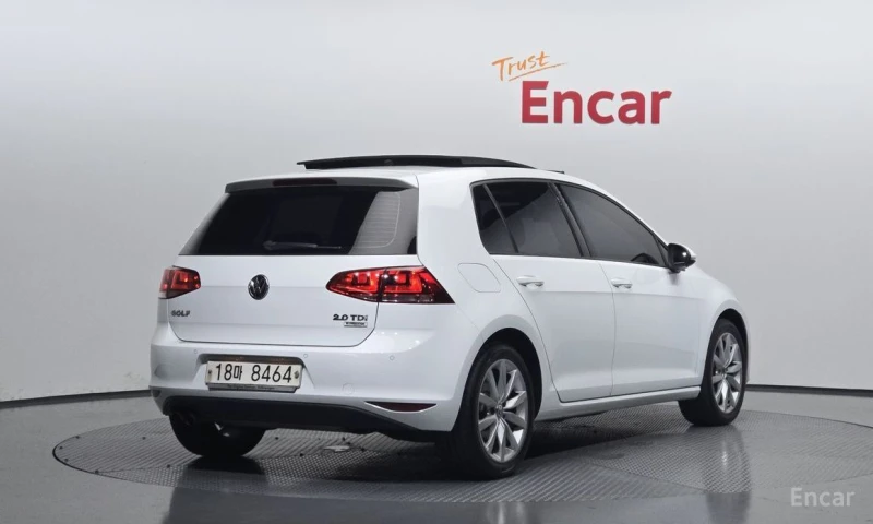 VW Golf, снимка 2 - Автомобили и джипове - 52699097