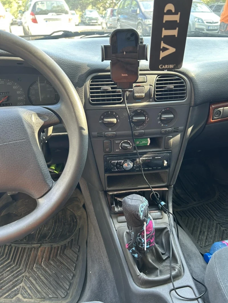 Volvo V40 2.0 140кс, снимка 8 - Автомобили и джипове - 52777317