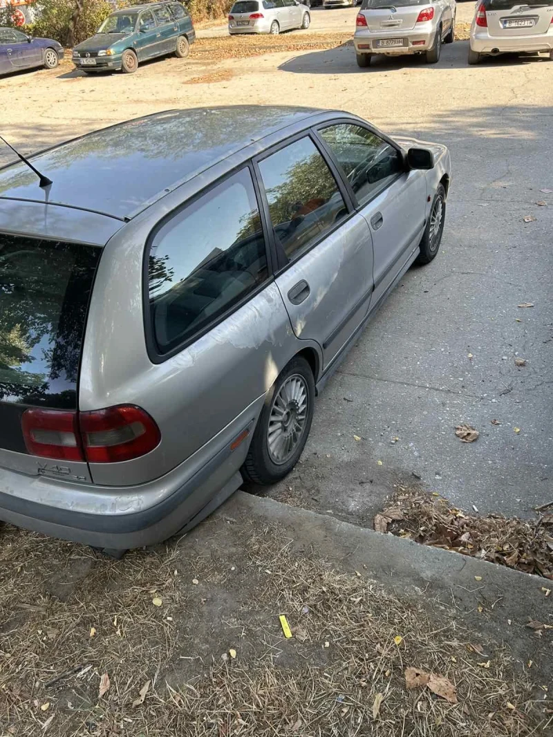 Volvo V40 2.0 140кс, снимка 5 - Автомобили и джипове - 52777317