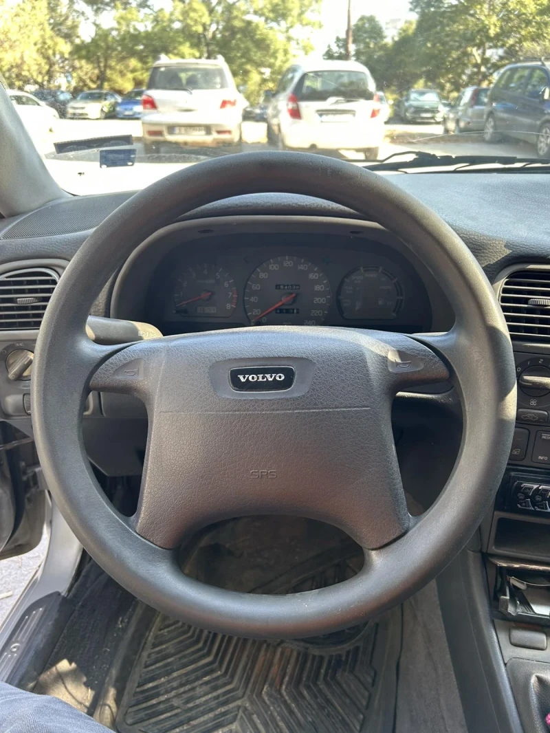 Volvo V40 2.0 140кс, снимка 6 - Автомобили и джипове - 52777317