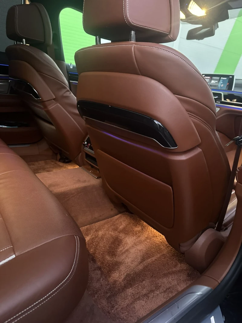 BMW 750 Individual, снимка 15 - Автомобили и джипове - 53050234
