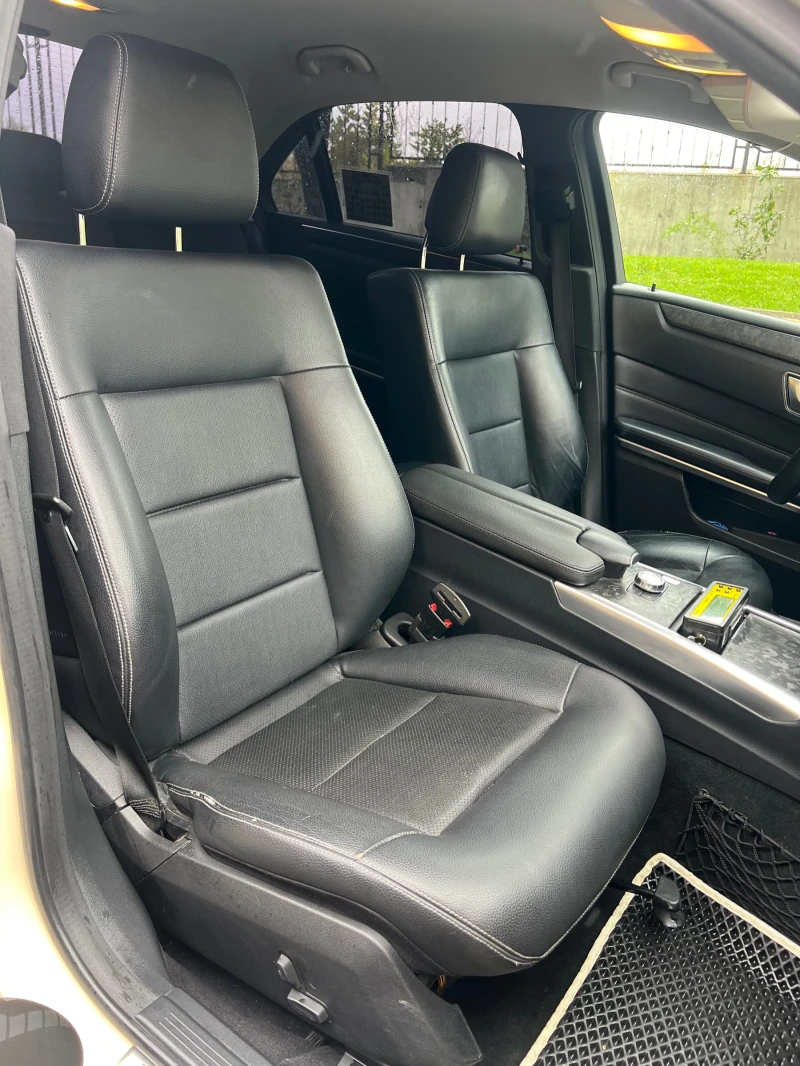 Mercedes-Benz E 200, снимка 11 - Автомобили и джипове - 53289389
