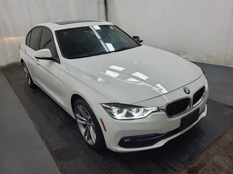 BMW 330 xDrive * АвтоКреди* (ЦЕНА ДО БГ), снимка 3 - Автомобили и джипове - 53328917