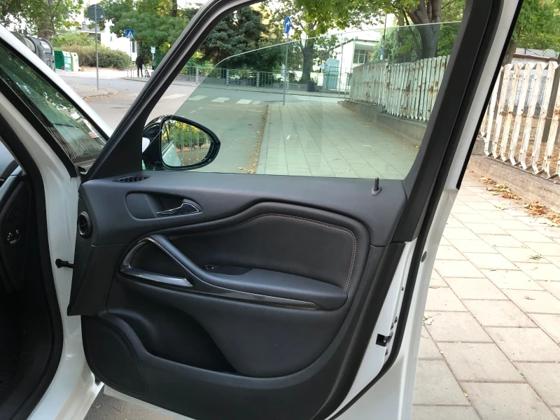 Opel Zafira, снимка 13 - Автомобили и джипове - 53594816