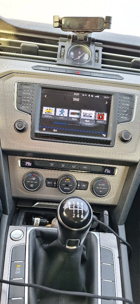 VW Passat 2.0 150к.с Ръчка, снимка 4 - Автомобили и джипове - 53883118