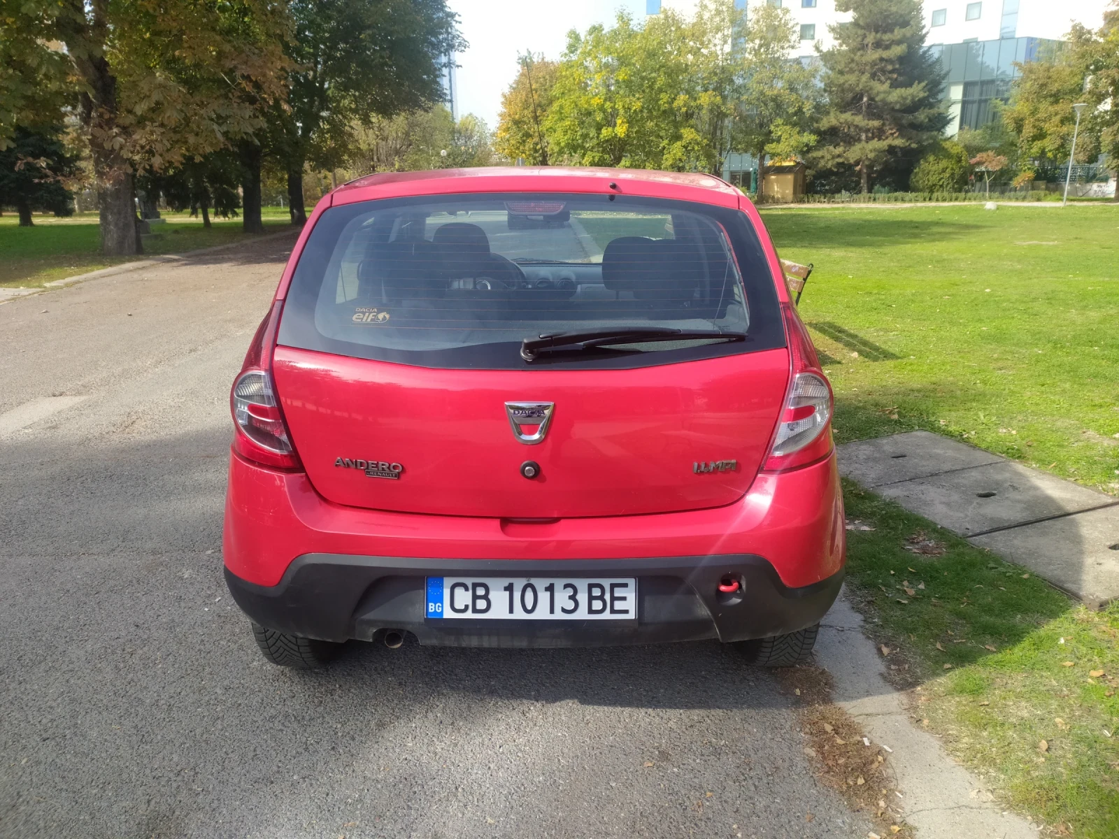 Dacia Sandero 1.4 MPI - изображение 4