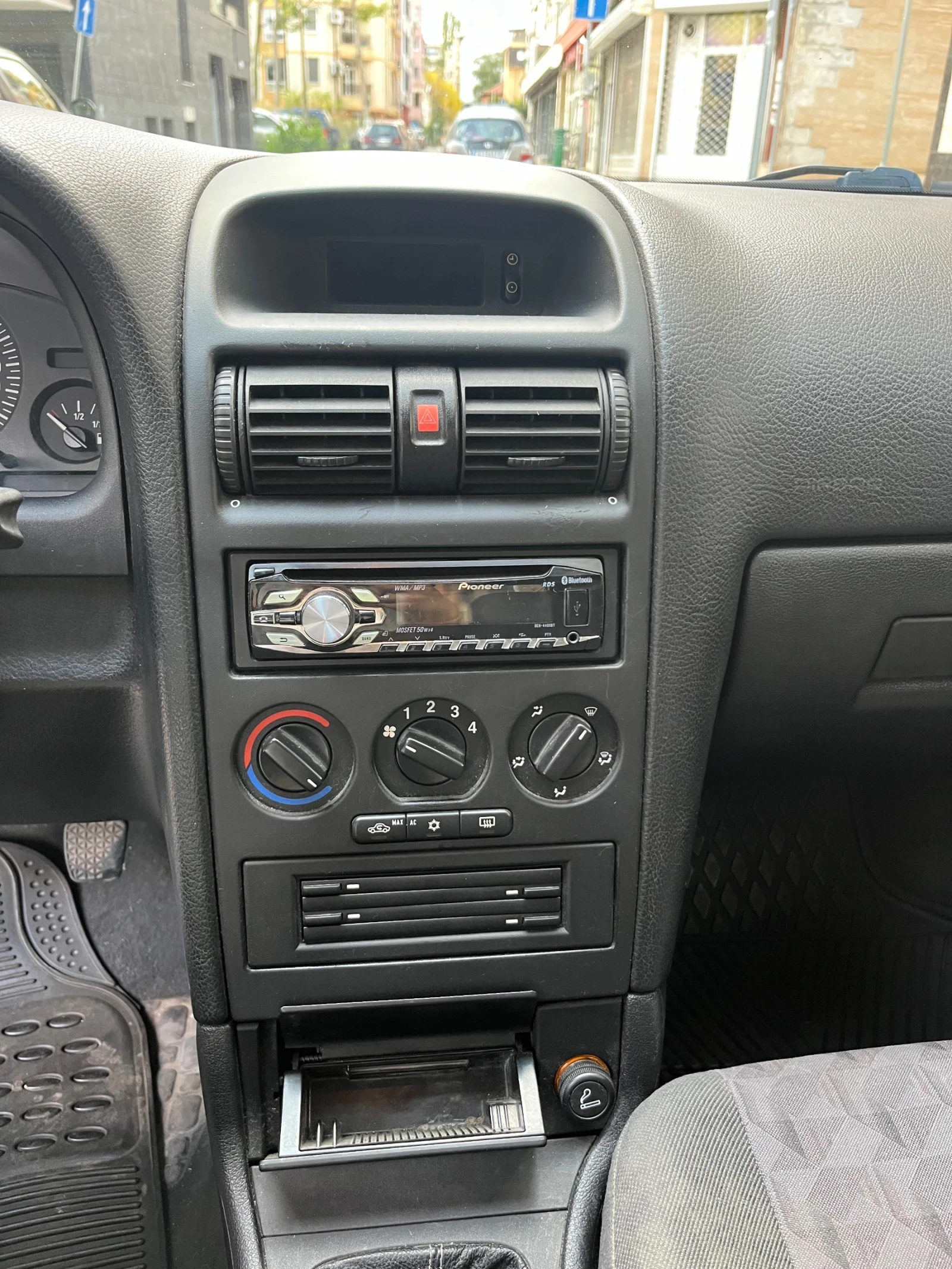 Opel Astra  - изображение 7