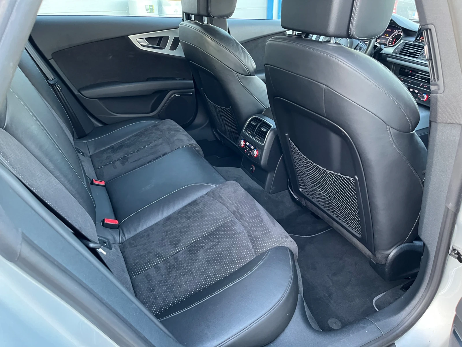 Audi A7 3.0tfsi, Sline, Distronic - изображение 10