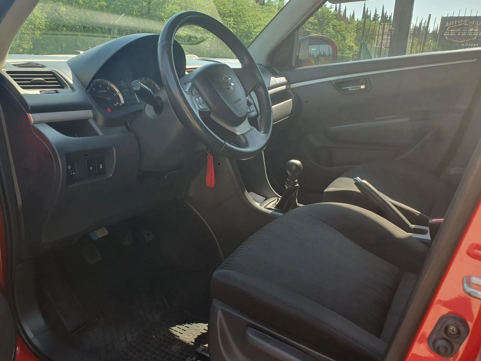 Suzuki Swift 1, 3 тди 75 к.с 4 цилиндъра - изображение 9