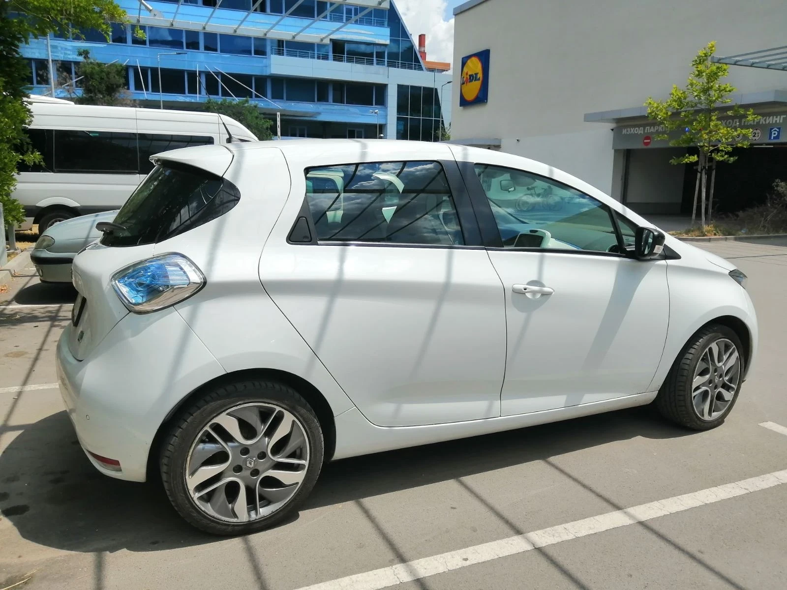 Renault Zoe  - изображение 6