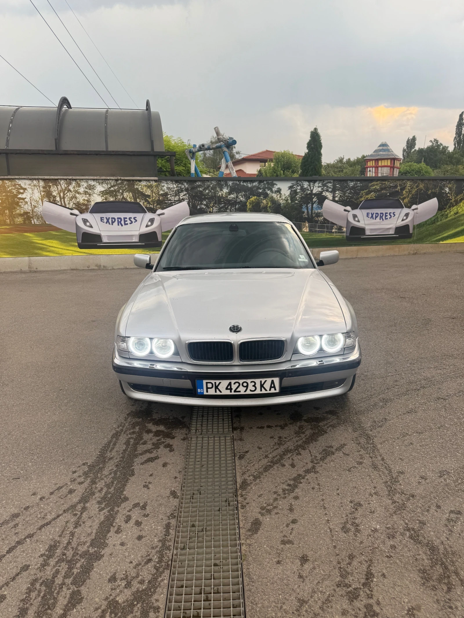 BMW 730 3.0д - изображение 2
