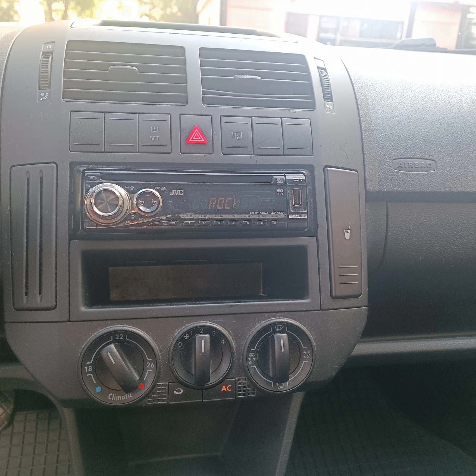 VW Polo  - изображение 7