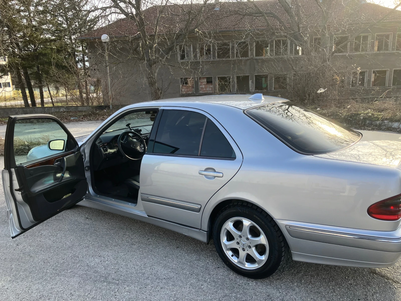 Mercedes-Benz E 220 143hp CDI | Mobile.bg   12