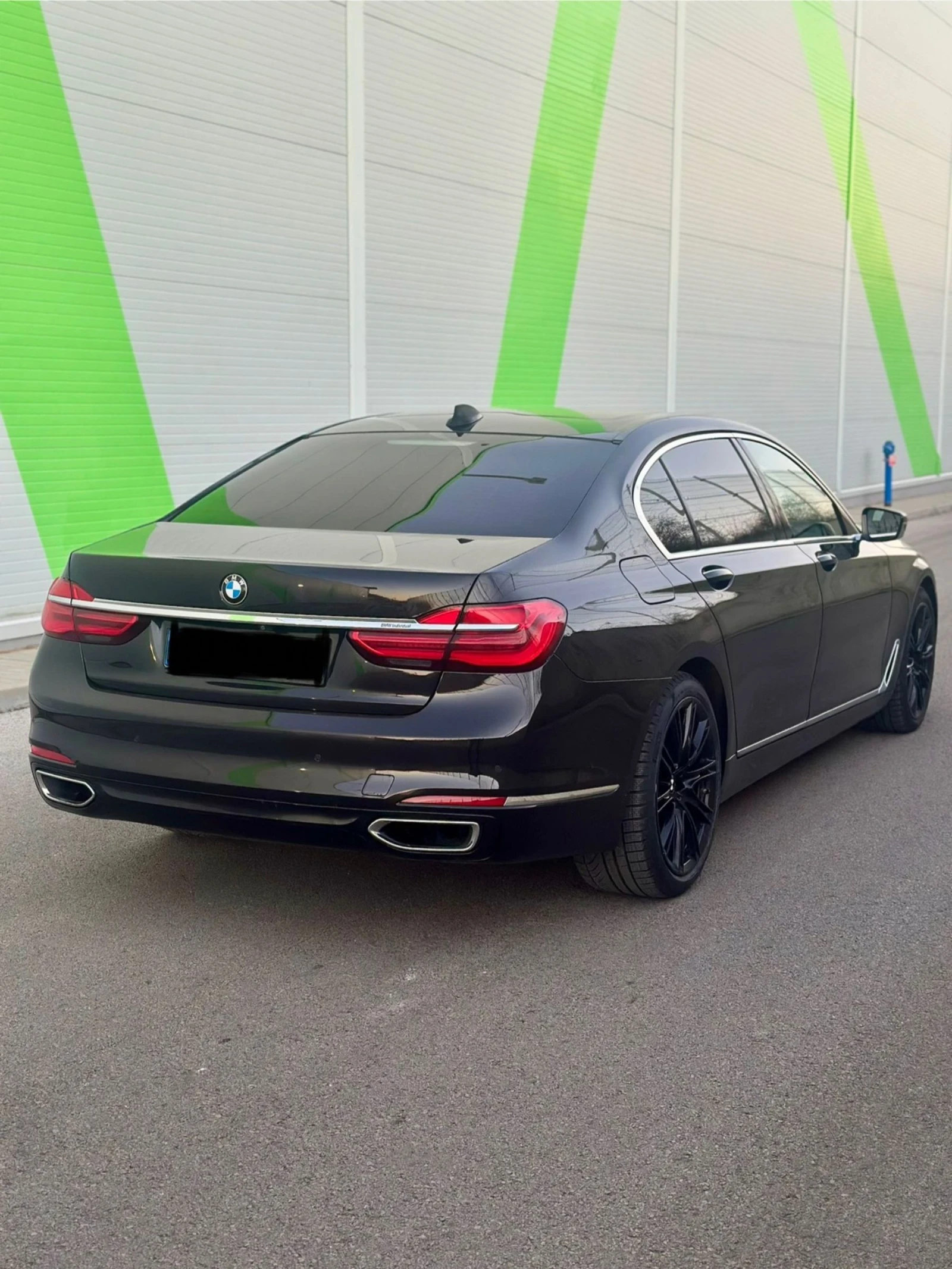 BMW 750 Individual - изображение 7