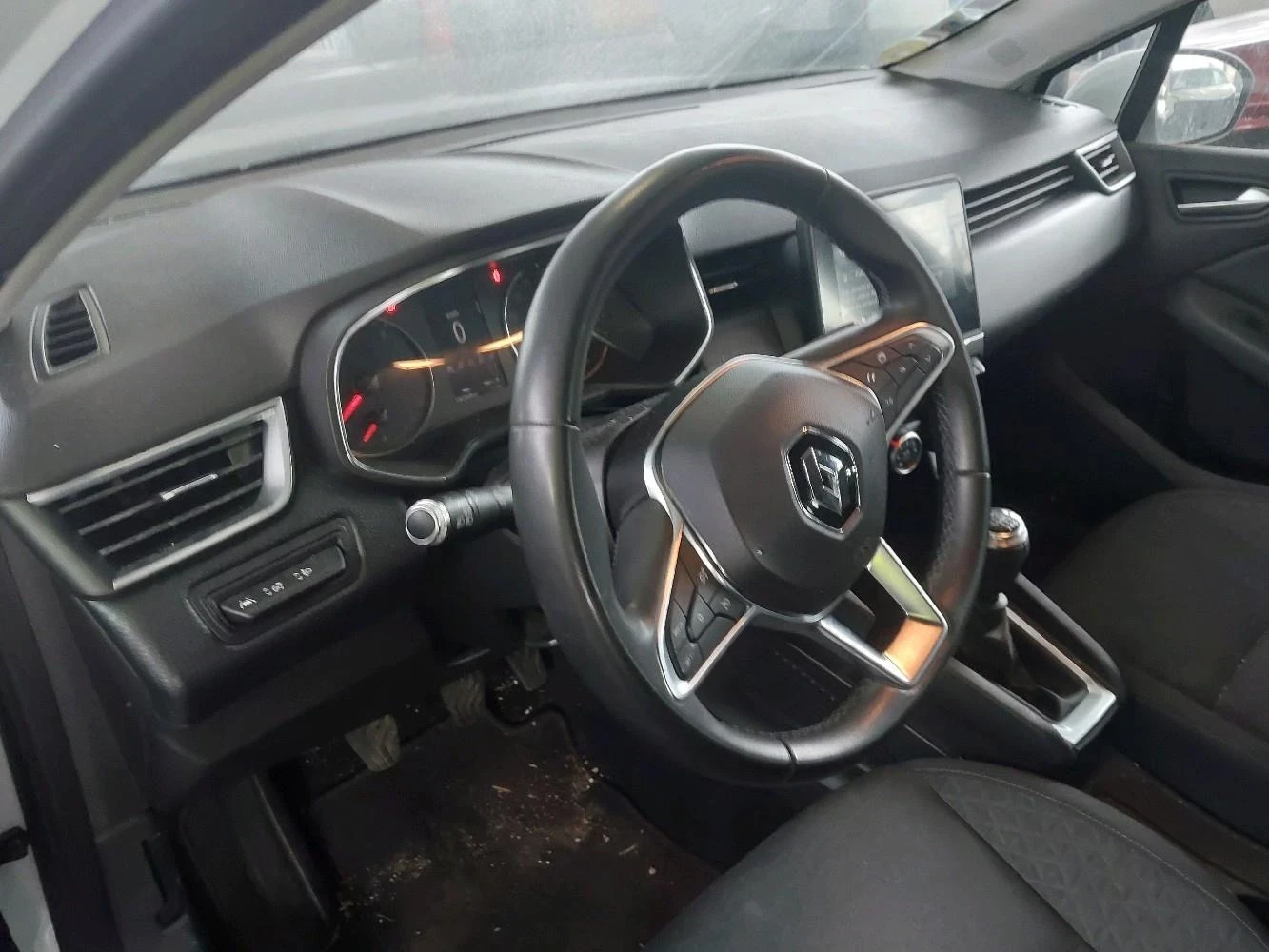 Renault Clio 1.5DCI 2020г! - изображение 9