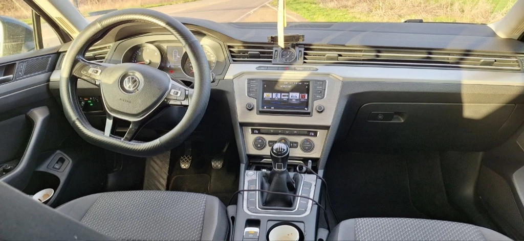VW Passat 2.0 150к.с Ръчка, снимка 7 - Автомобили и джипове - 53883118
