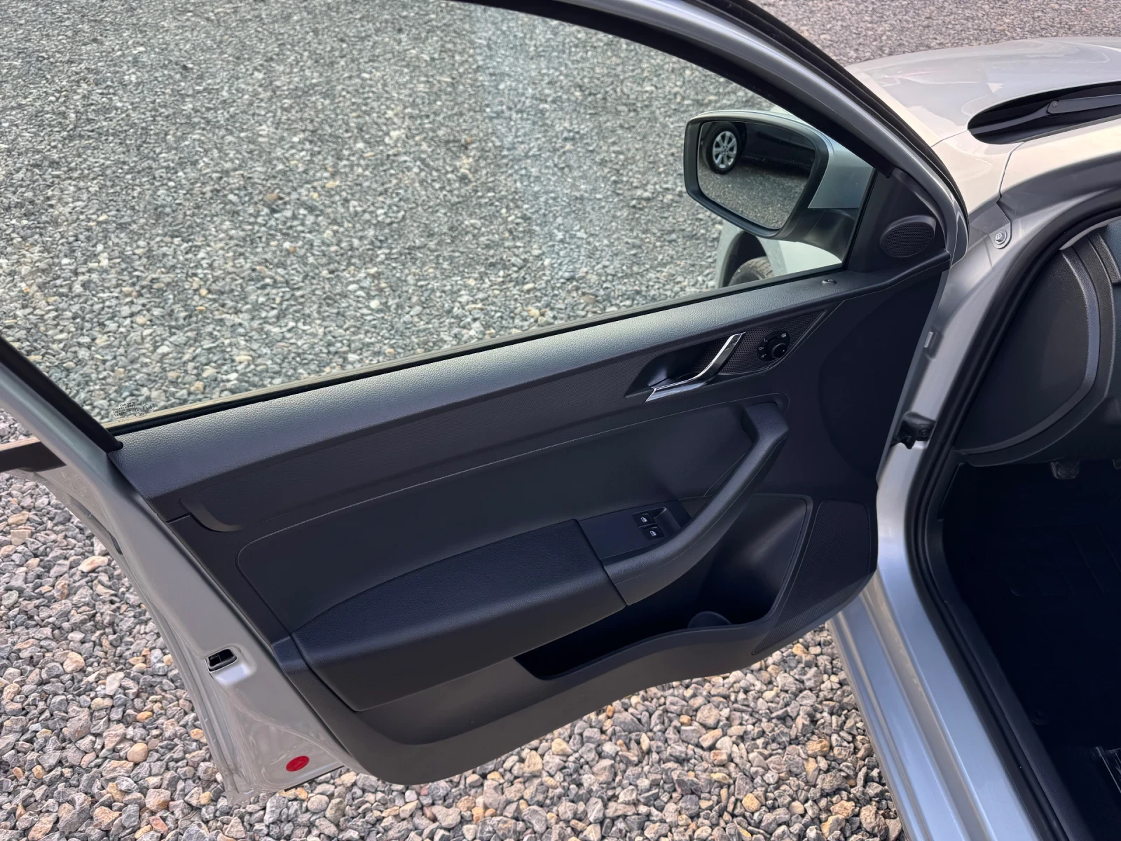 Skoda Rapid 1.4TDI, снимка 17 - Автомобили и джипове - 53978462