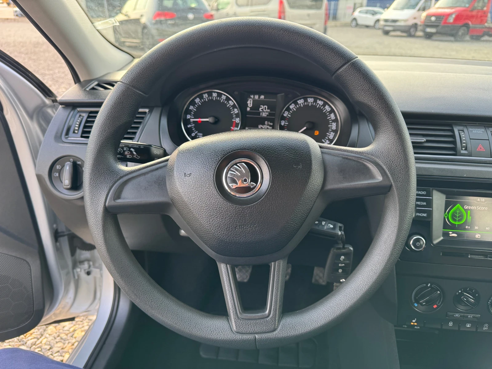 Skoda Rapid 1.4TDI, снимка 8 - Автомобили и джипове - 53978462