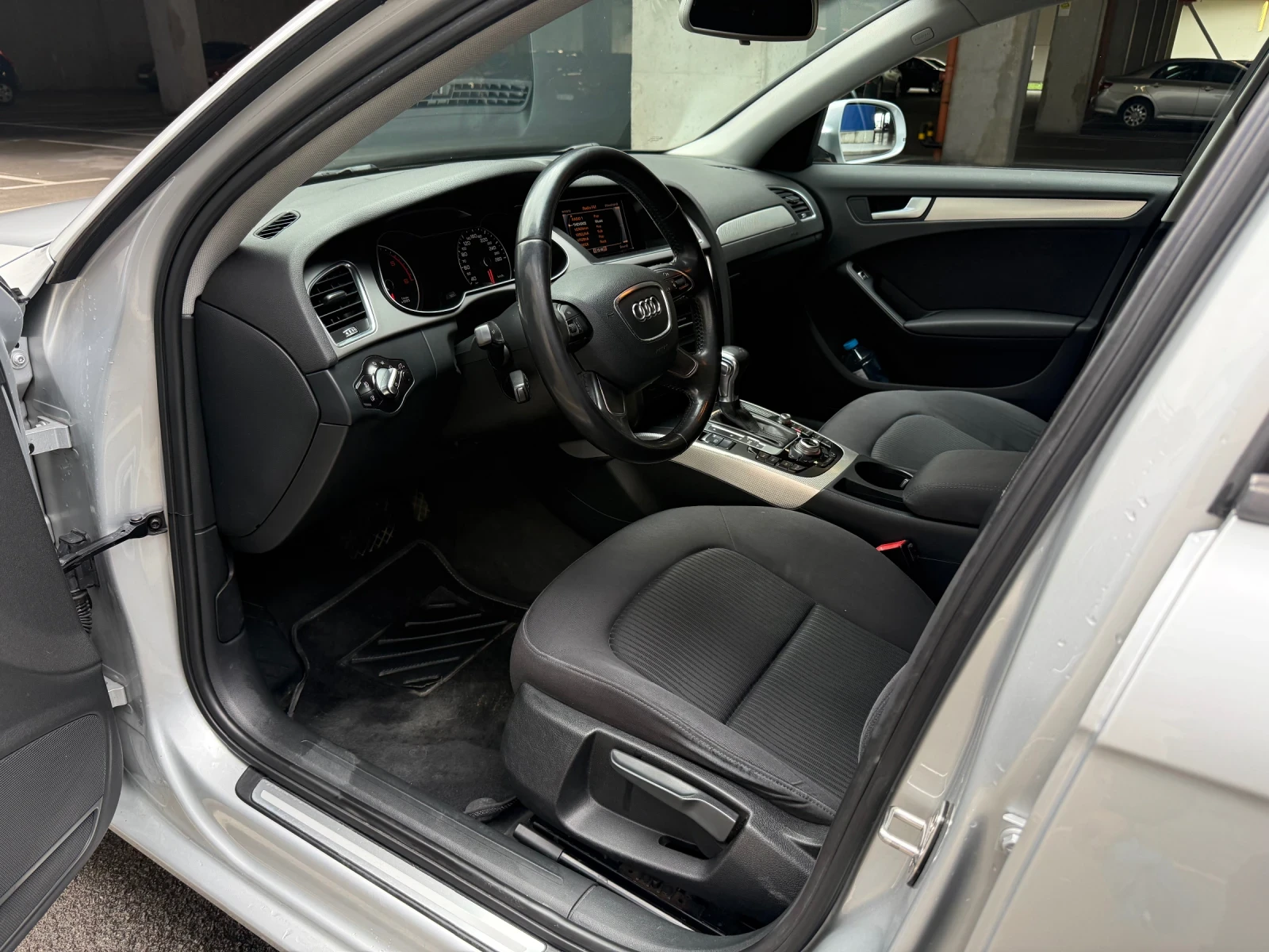 Audi A4, снимка 11 - Автомобили и джипове - 54116214