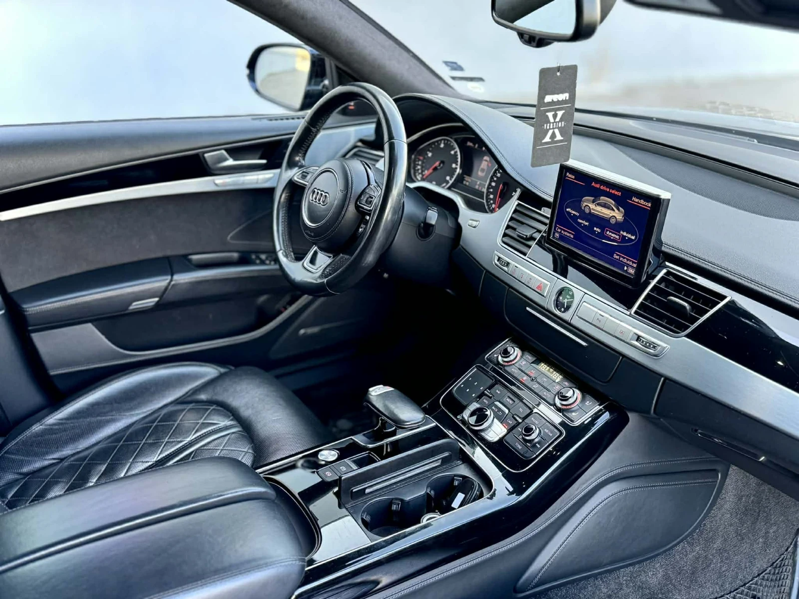 Audi A8 MATRIX , TV , DVD, снимка 8 - Автомобили и джипове - 54329228