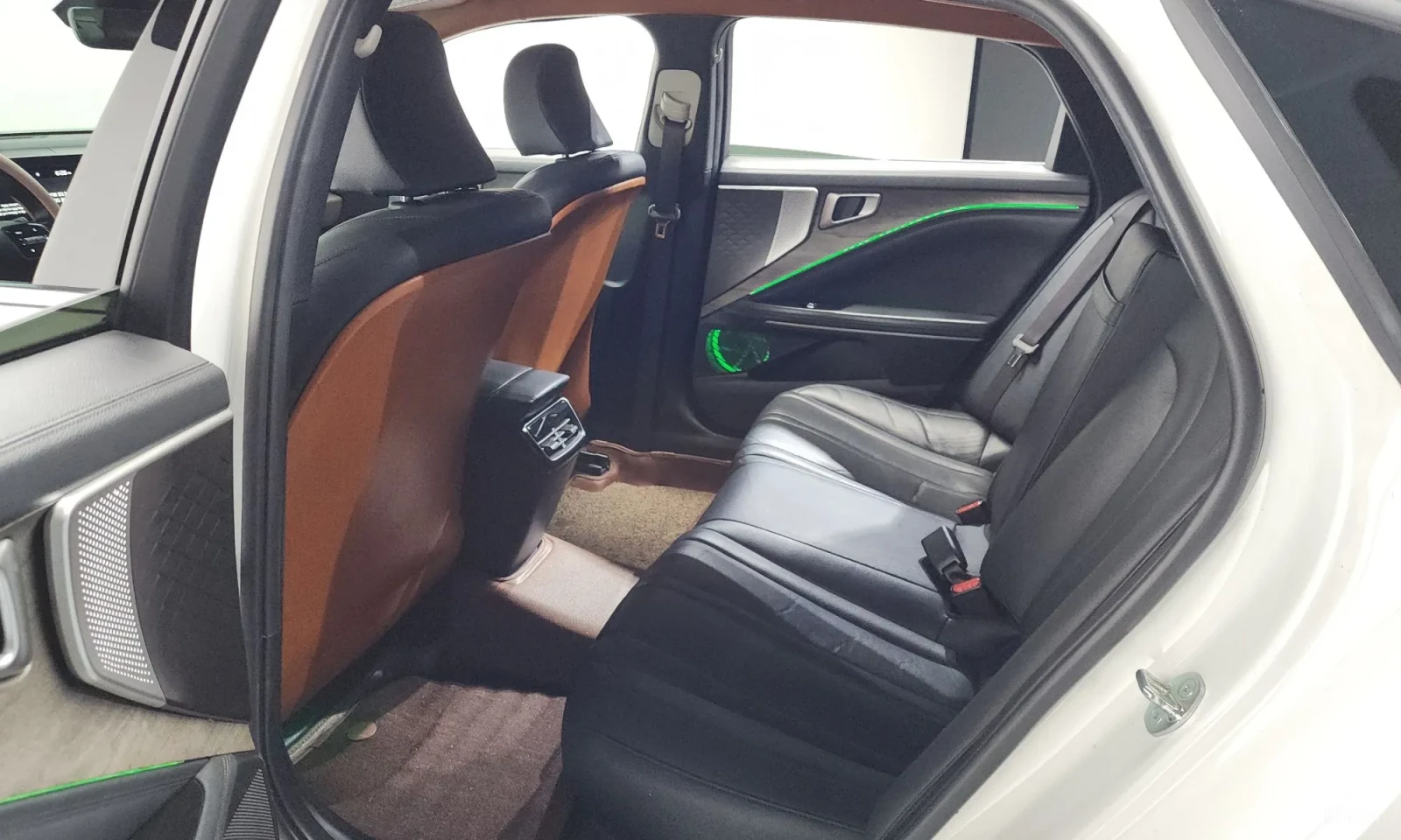 Kia K8 K8 3.5 LPG 2WD, снимка 10 - Автомобили и джипове - 54340258