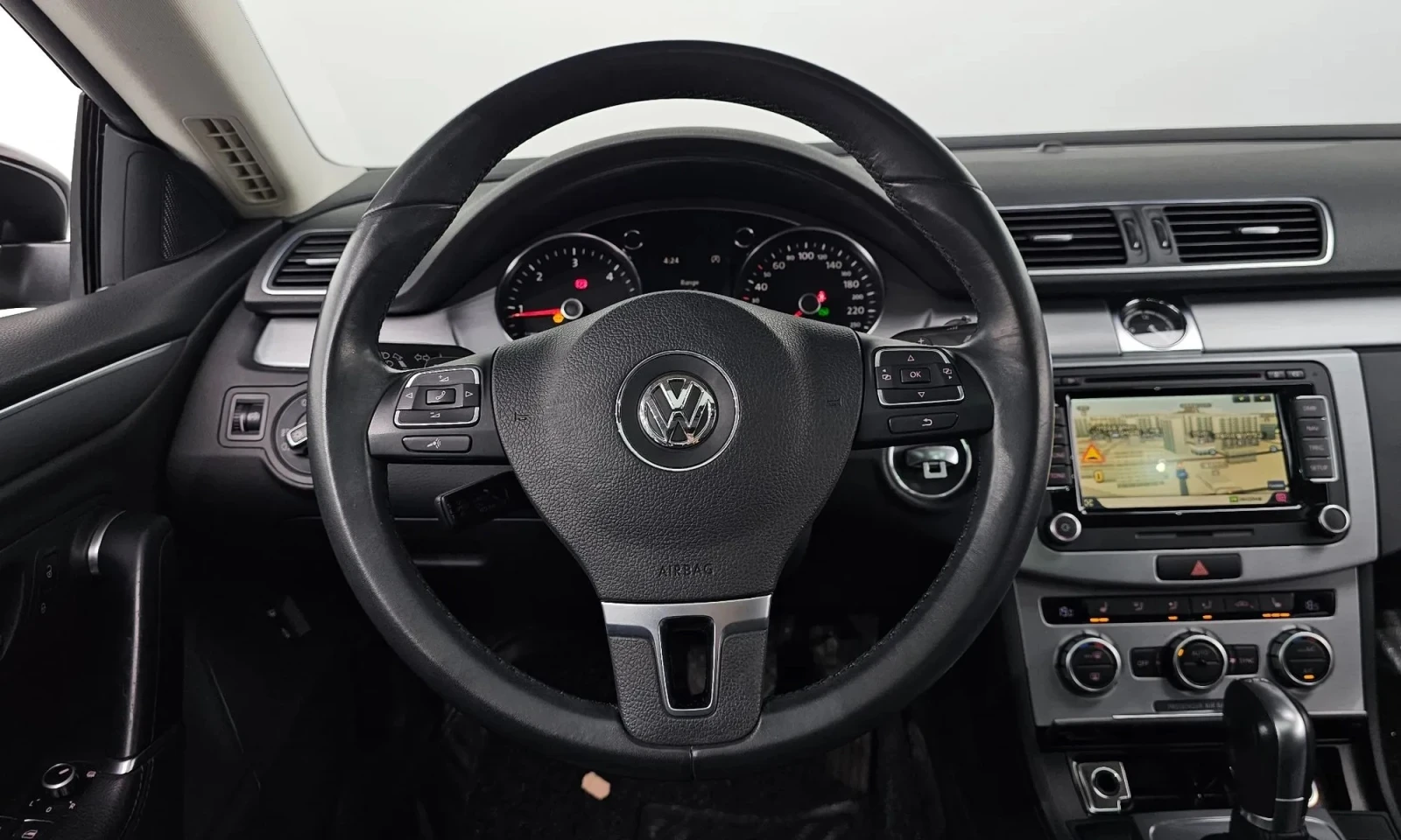 VW CC Passat 2.0TDI, DSG, LED, снимка 15 - Автомобили и джипове - 54495822