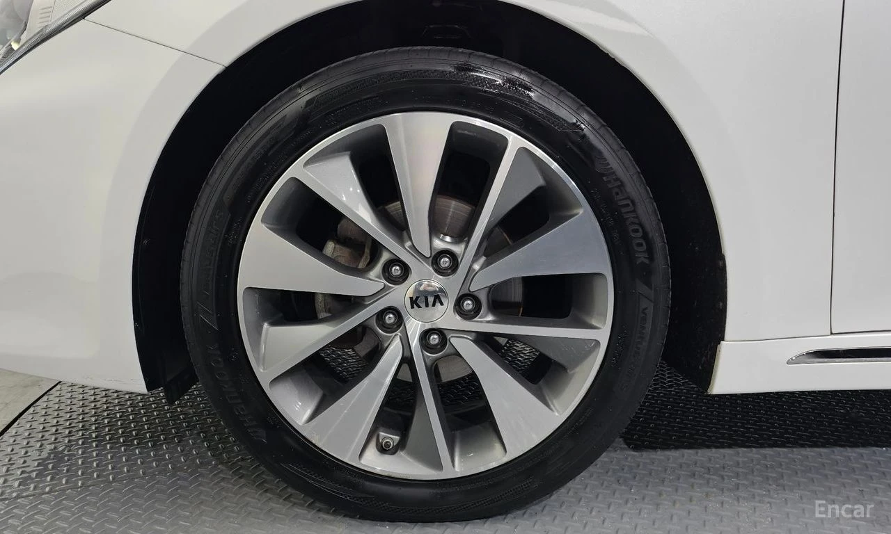 Kia K5 2.0* ПОДГРЕВ* КАМЕРА* КЕЙЛЕС* , снимка 6 - Автомобили и джипове - 54919365