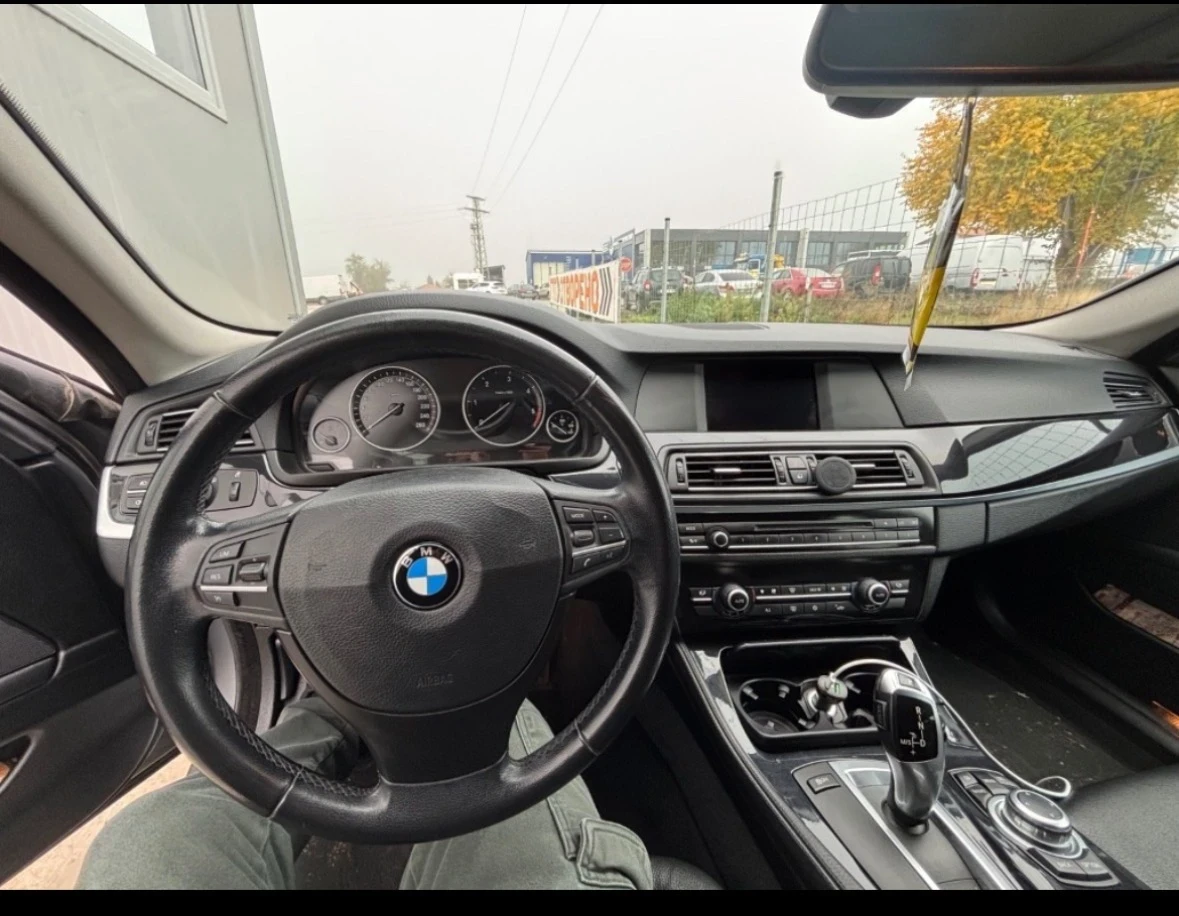BMW 520, снимка 8 - Автомобили и джипове - 54941852