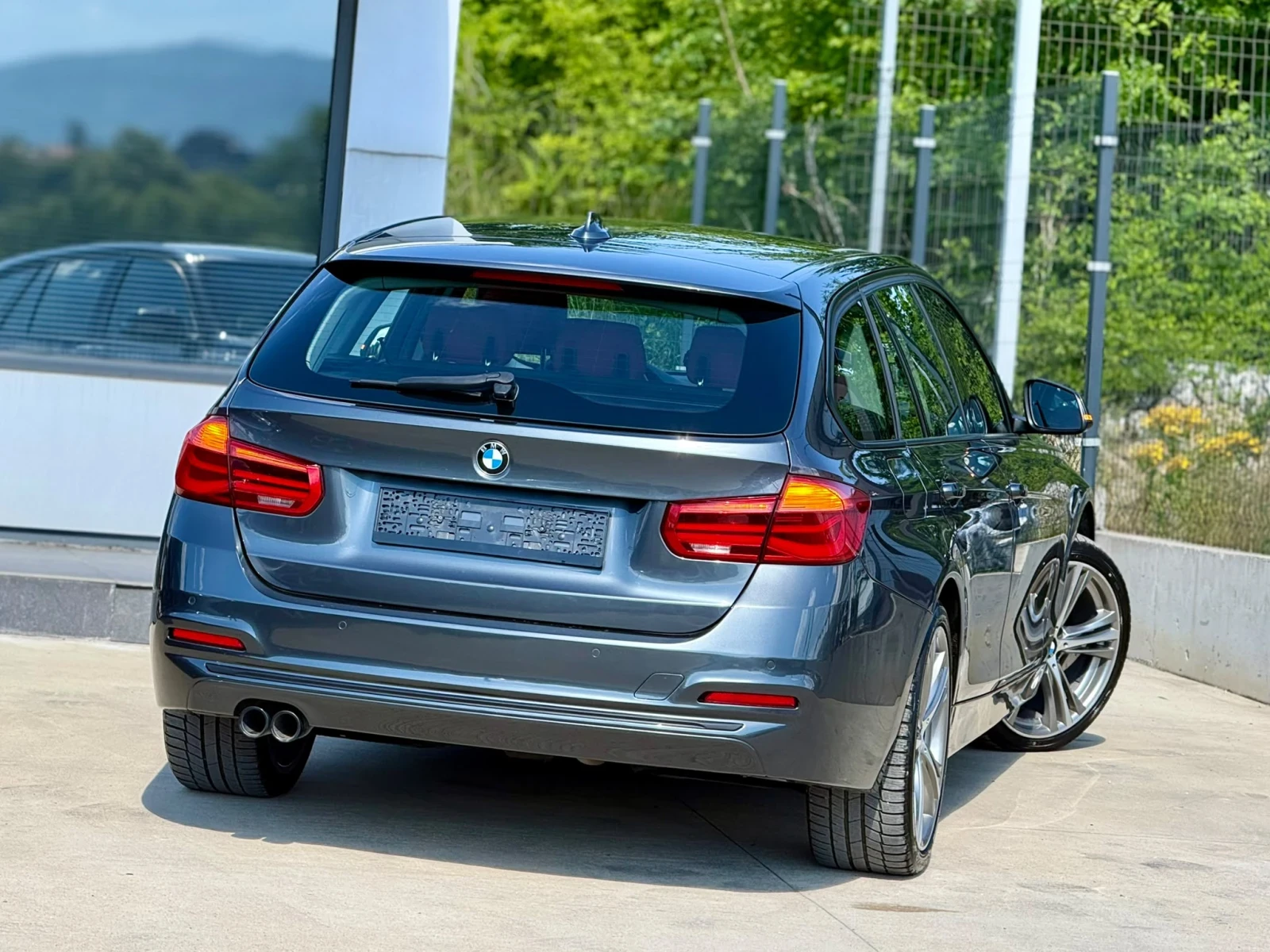 BMW 320 X-DRIVE / SPORT LINE / � INTERIOR / INDIVIDUAL | Mobile.bg � ����������� 4