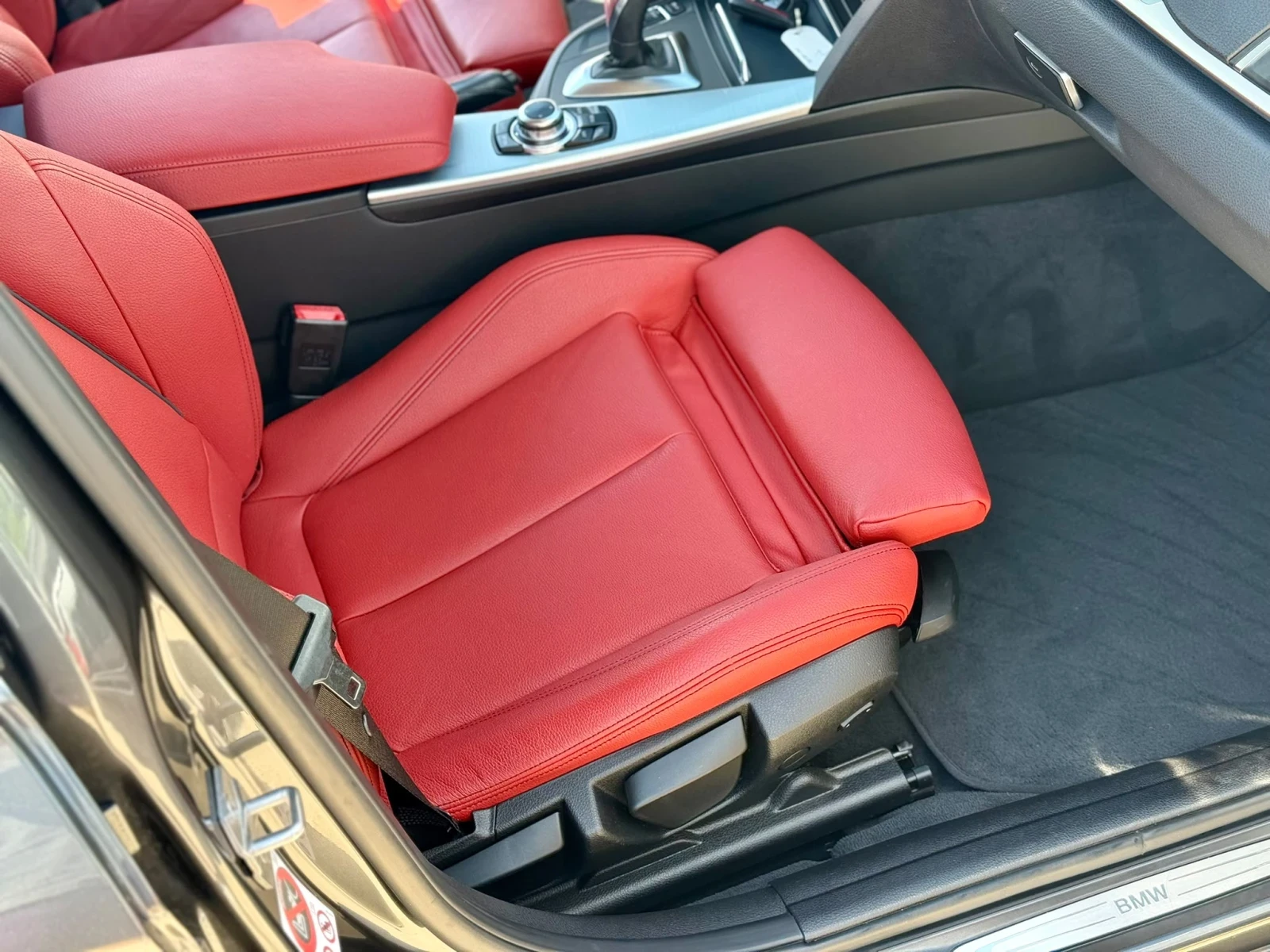 BMW 320 X-DRIVE / SPORT LINE / � INTERIOR / INDIVIDUAL | Mobile.bg � ����������� 13