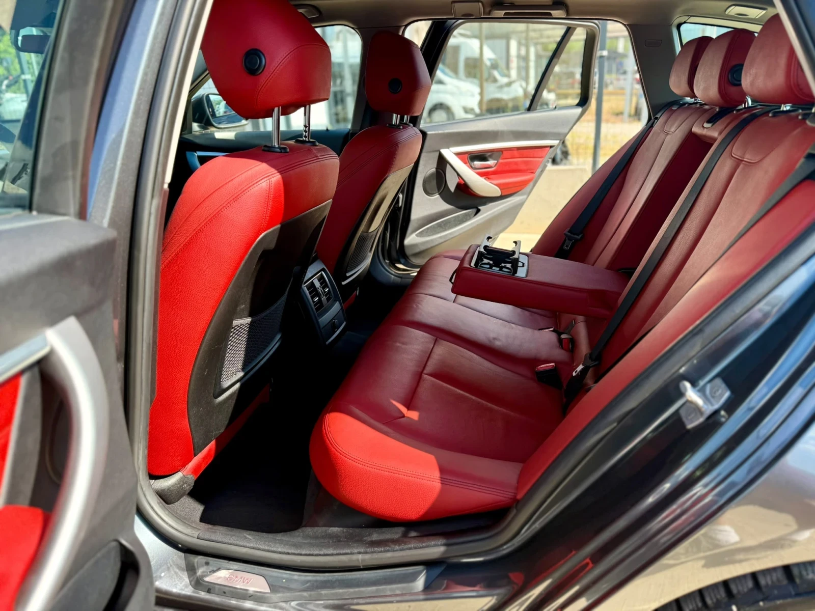 BMW 320 X-DRIVE / SPORT LINE / � INTERIOR / INDIVIDUAL | Mobile.bg � ����������� 14