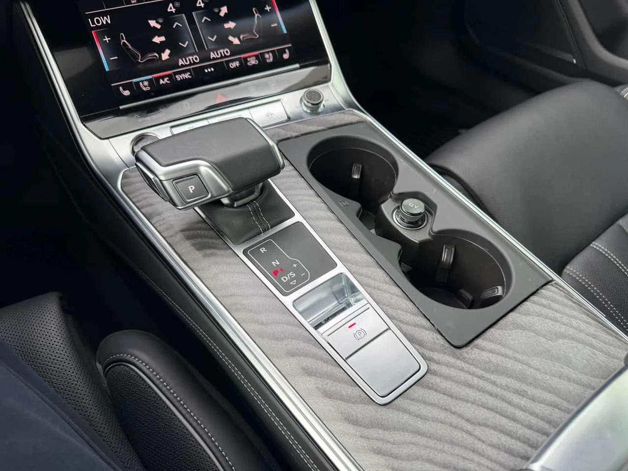 Audi A7  Technik / MATRIX / 360 / DIS / B&O / HUD , снимка 14 - Автомобили и джипове - 54978466