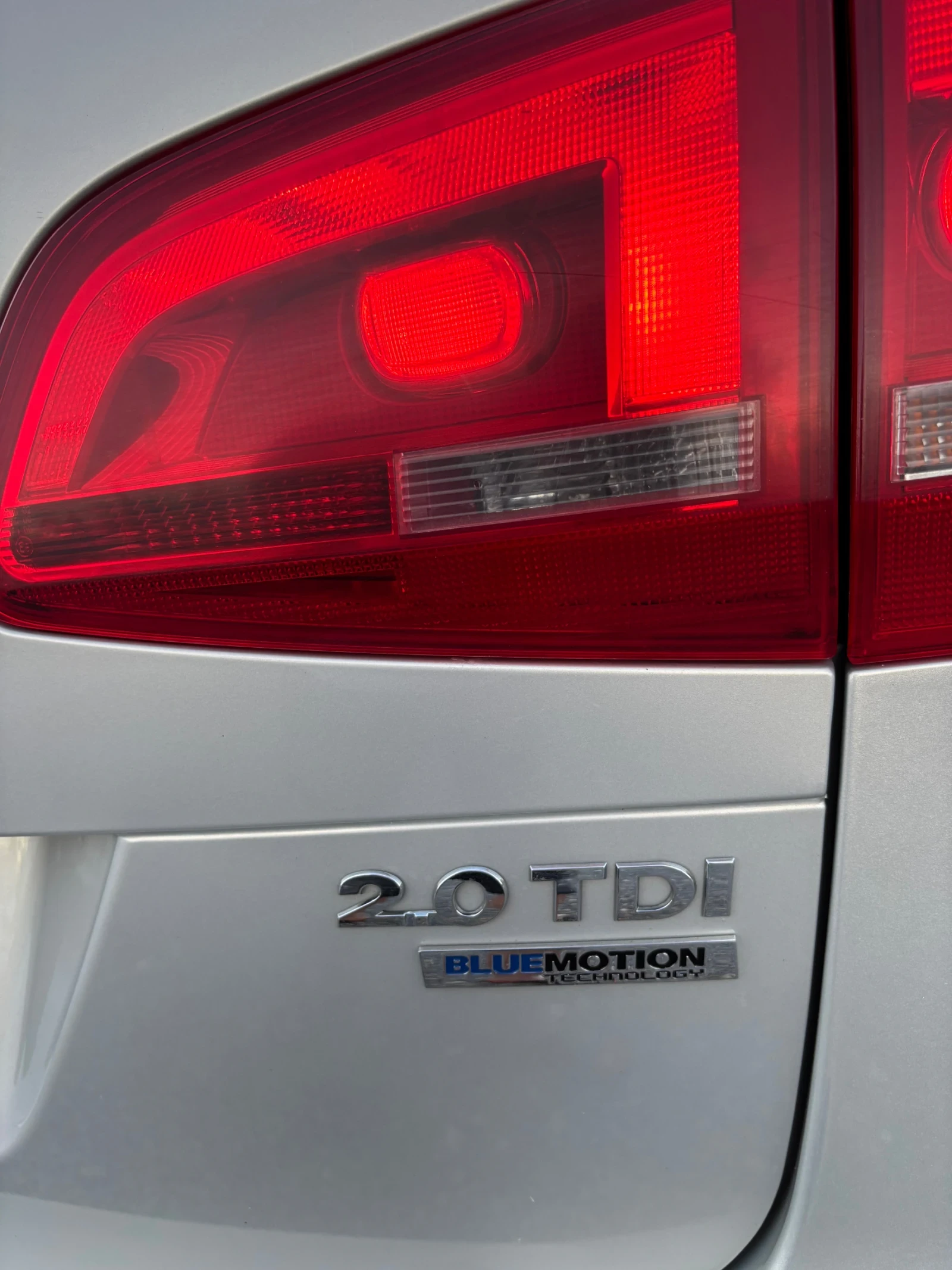 VW Sharan 2.0 tdi avtomatik 6+ 1 , снимка 15 - Автомобили и джипове - 54983242