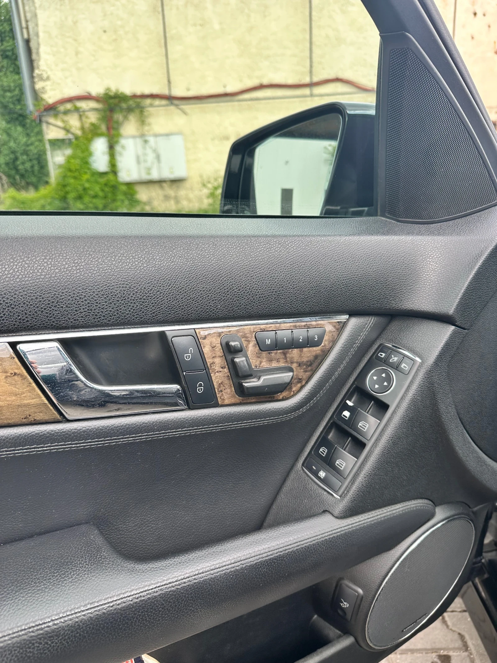Mercedes-Benz C 350 4-matic, снимка 14 - Автомобили и джипове - 55511843
